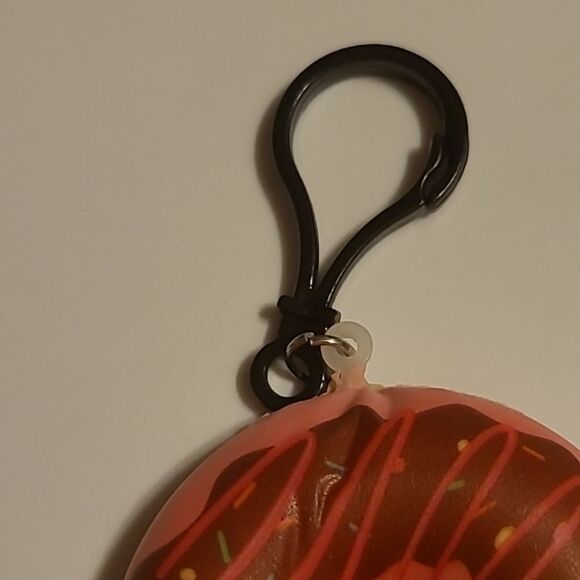 Donut Keychain /Bag Chsrm - Picture 3 of 3